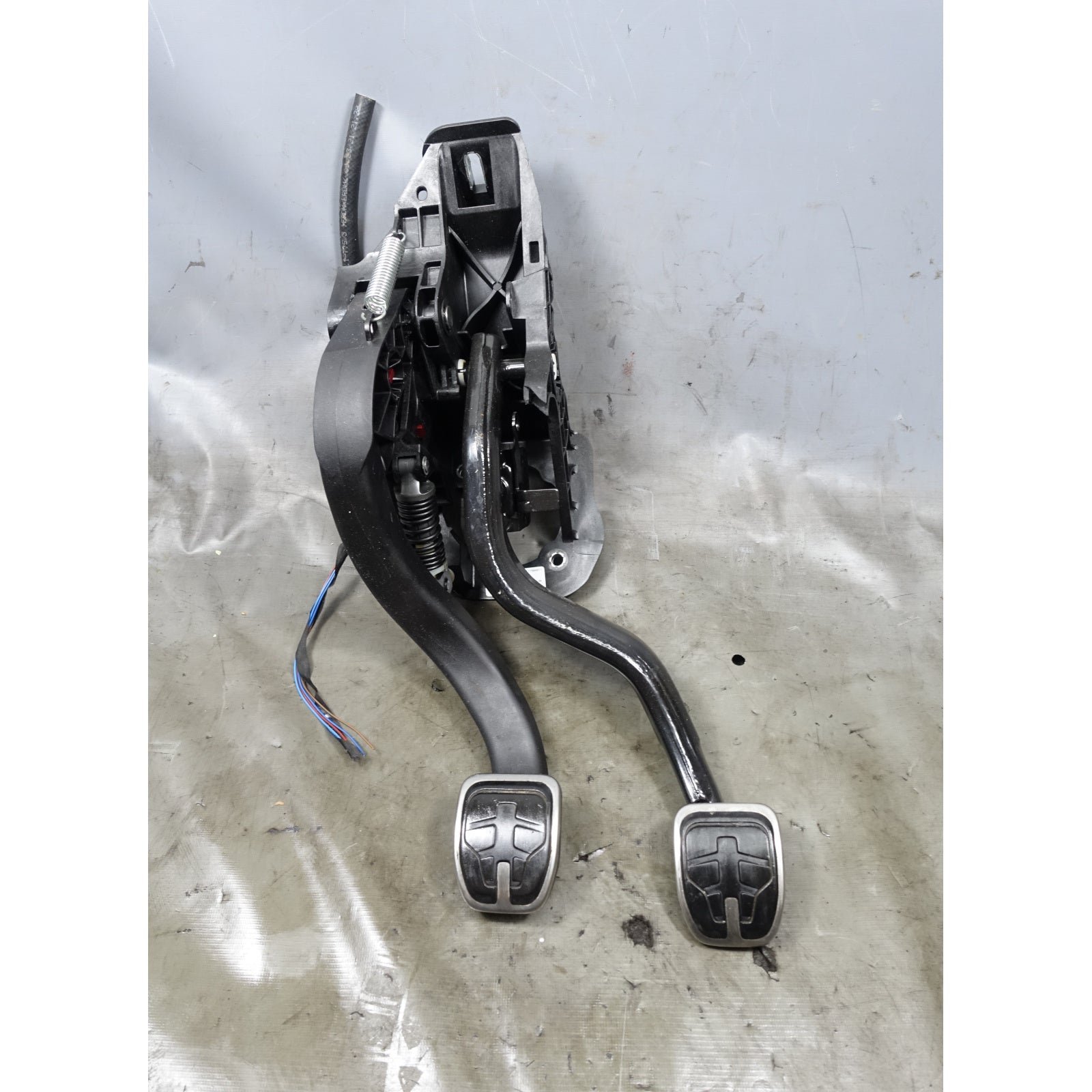 inv_056711.jpg BMW G80 M3 G87 M2 G82 Manual Clutch Brake Pedal Assembly 2021-2026 - Image 1