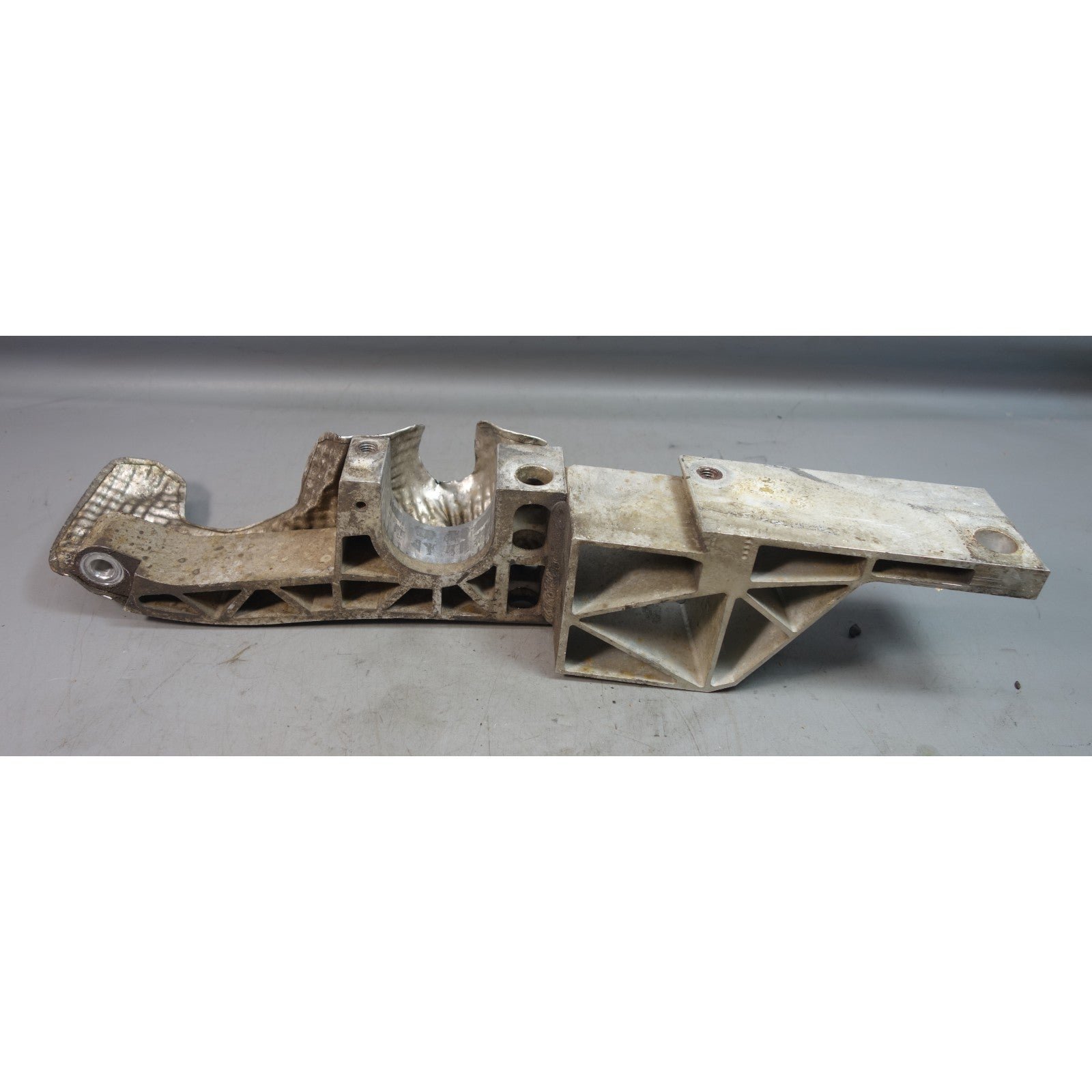 inv_056727.jpg 2010-2013 Porsche Panamera 970 Right Front Subframe Bracket Cross Member OEM - Image 1