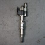 BMW N54 6-Cyl N63 S63 Fuel Injector Index 7 OEM 7585261-07 E90 E82 F10 *Damage*