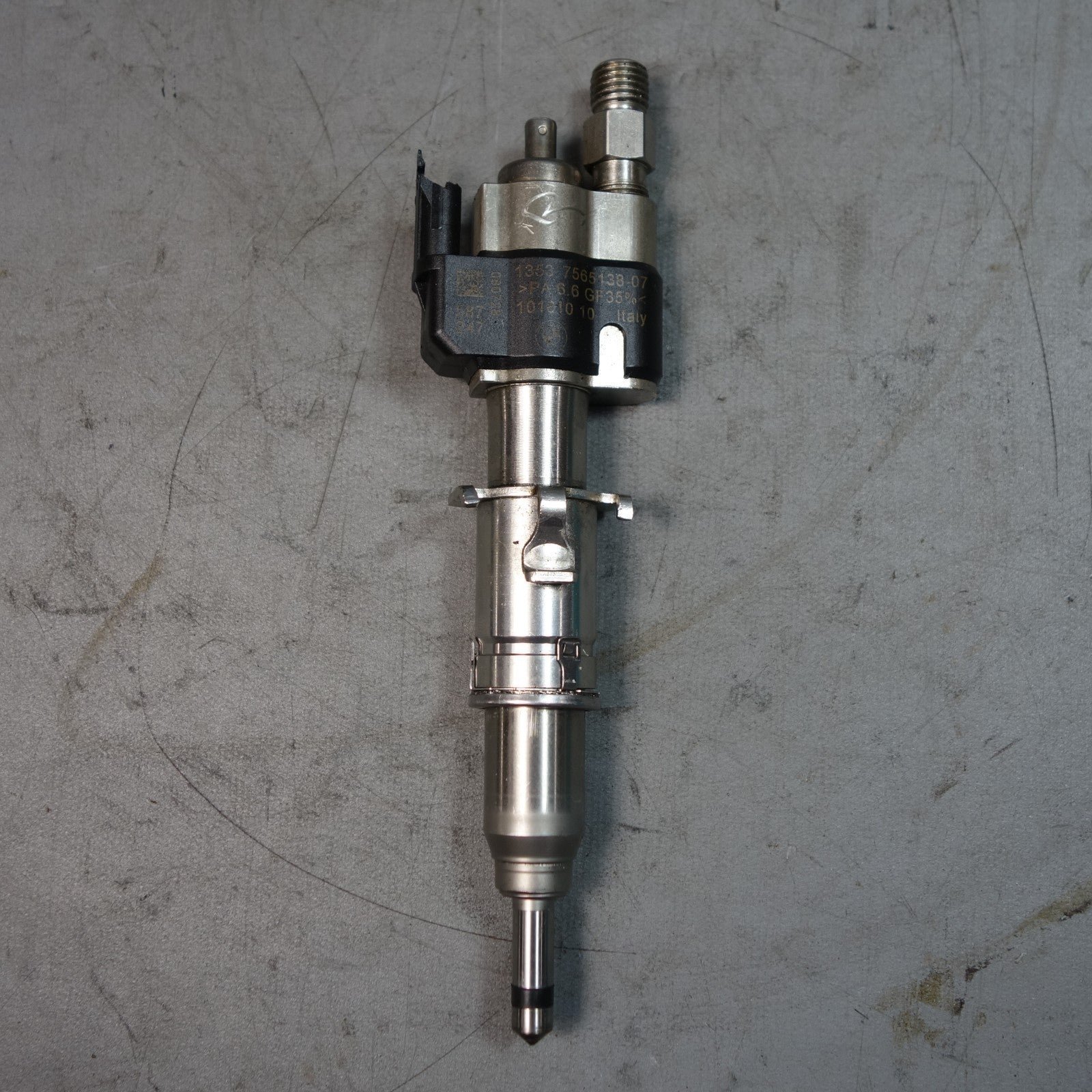 inv_056929.jpg BMW N54 6-Cyl N63 S63 Fuel Injector Index 7 OEM 7585261-07 E90 E82 F10 *Damage* - Image 1