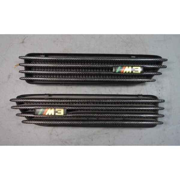 01-06 BMW E46 M3 Front Side Fender Grille Vent Pair Carbon Fiber Aftermarket