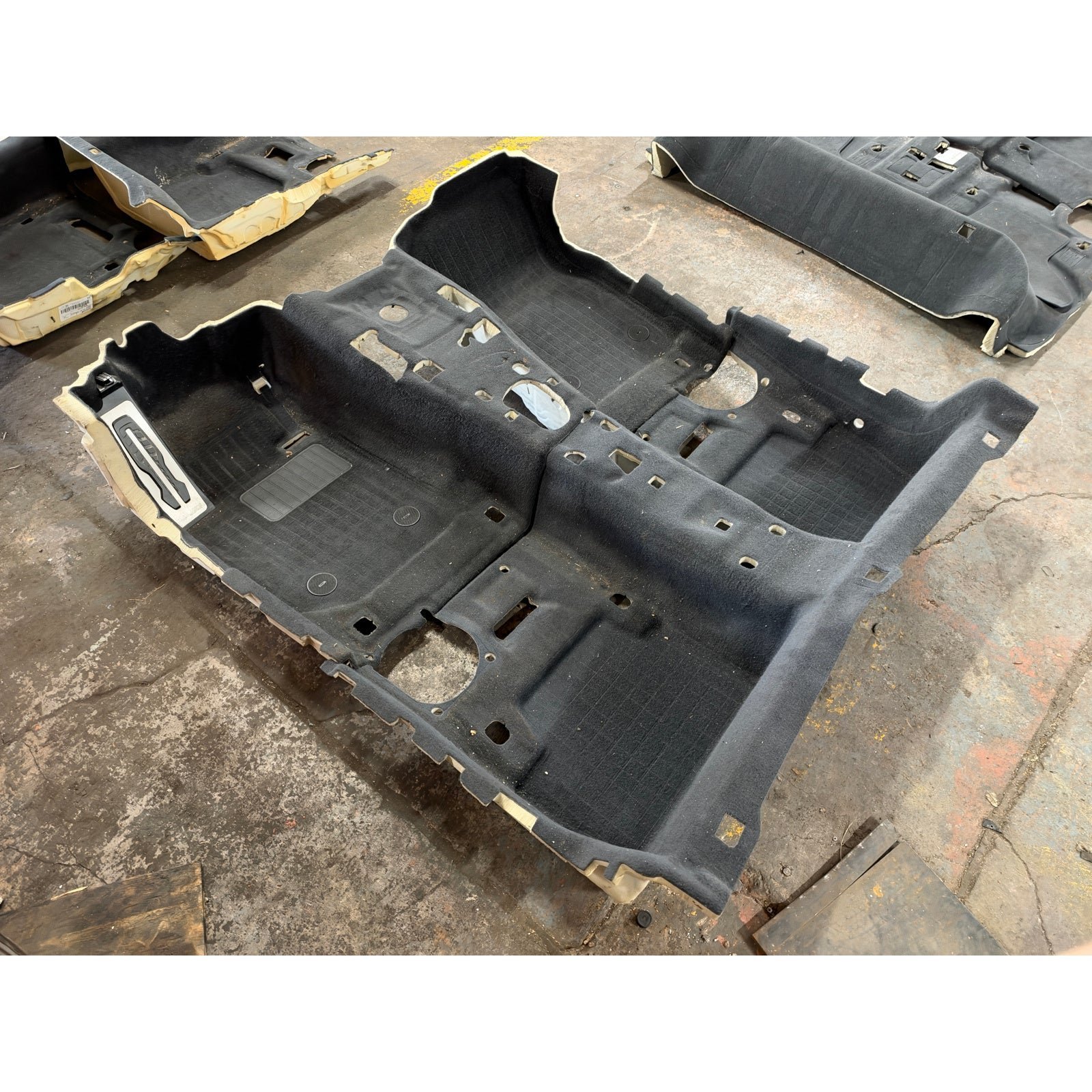 inv_057042_01.jpg BMW G87 M2 Floor Covering Carpet Set Anthracite Black Manual OEM 2023-2026 - Image 1