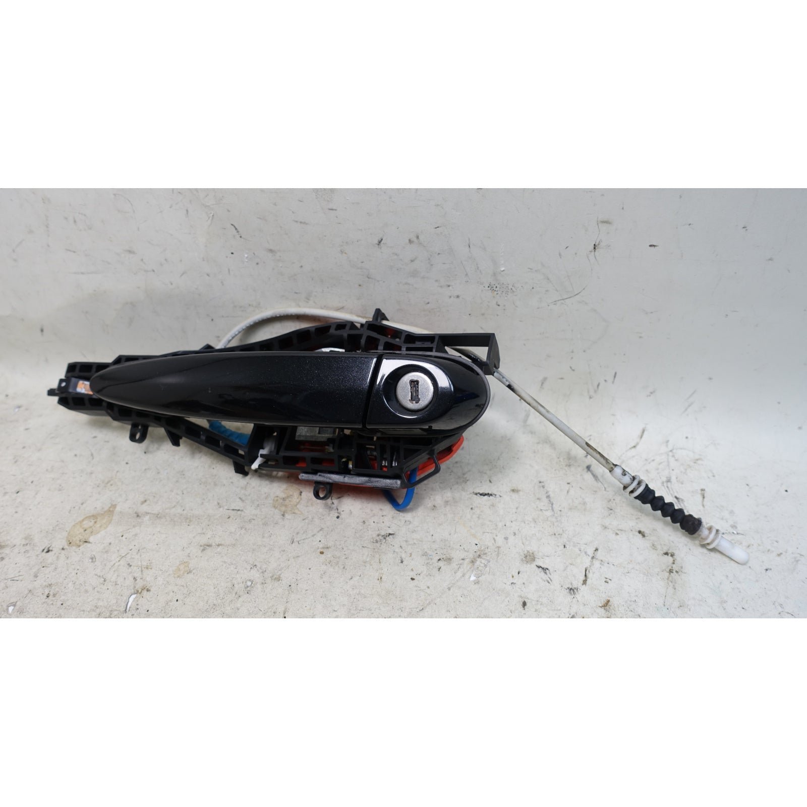 inv_057068.jpg BMW F30 F31 F80 Left Driver Front Door Handle Comfort Access Black Sapphire 475 - Image 1